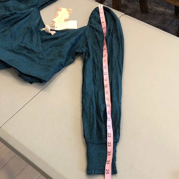 NWT Band of the Free ~ Small ~ Teal Floral Cropped Puff-Sleeve Wrap Blouse - Picture 13 of 14